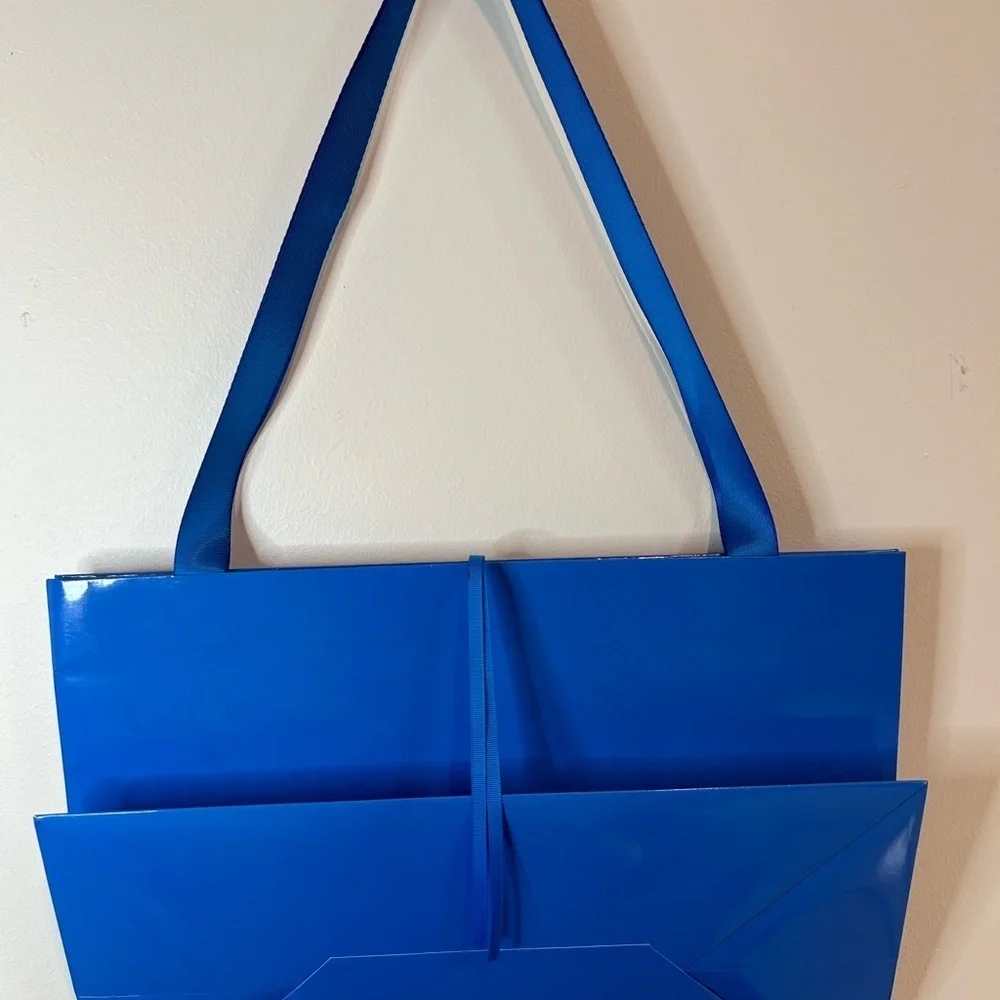 Good American gift bag